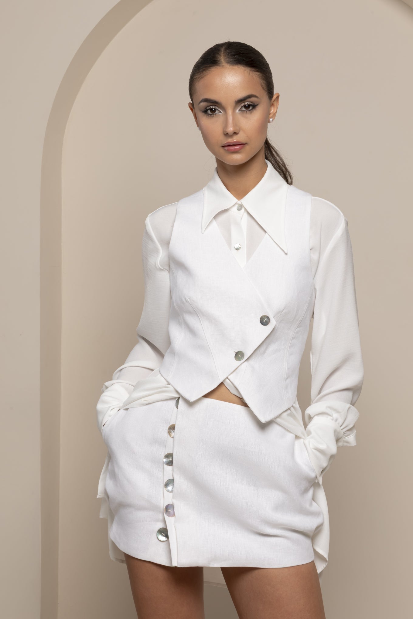 NOLIA LINEN MINI SKIRT WHITE