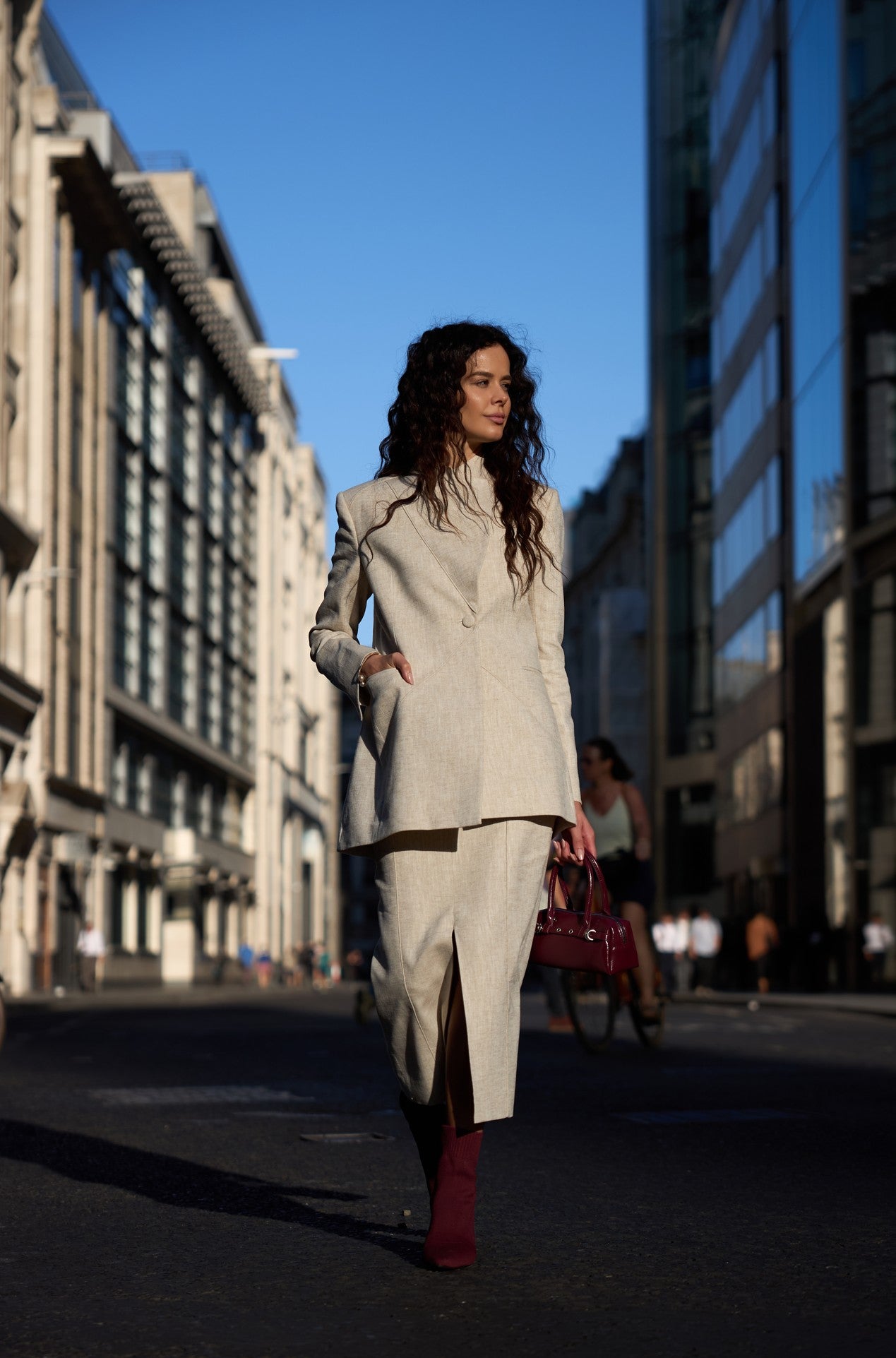 STRUCTURED TAILORED SKIRT SAND
