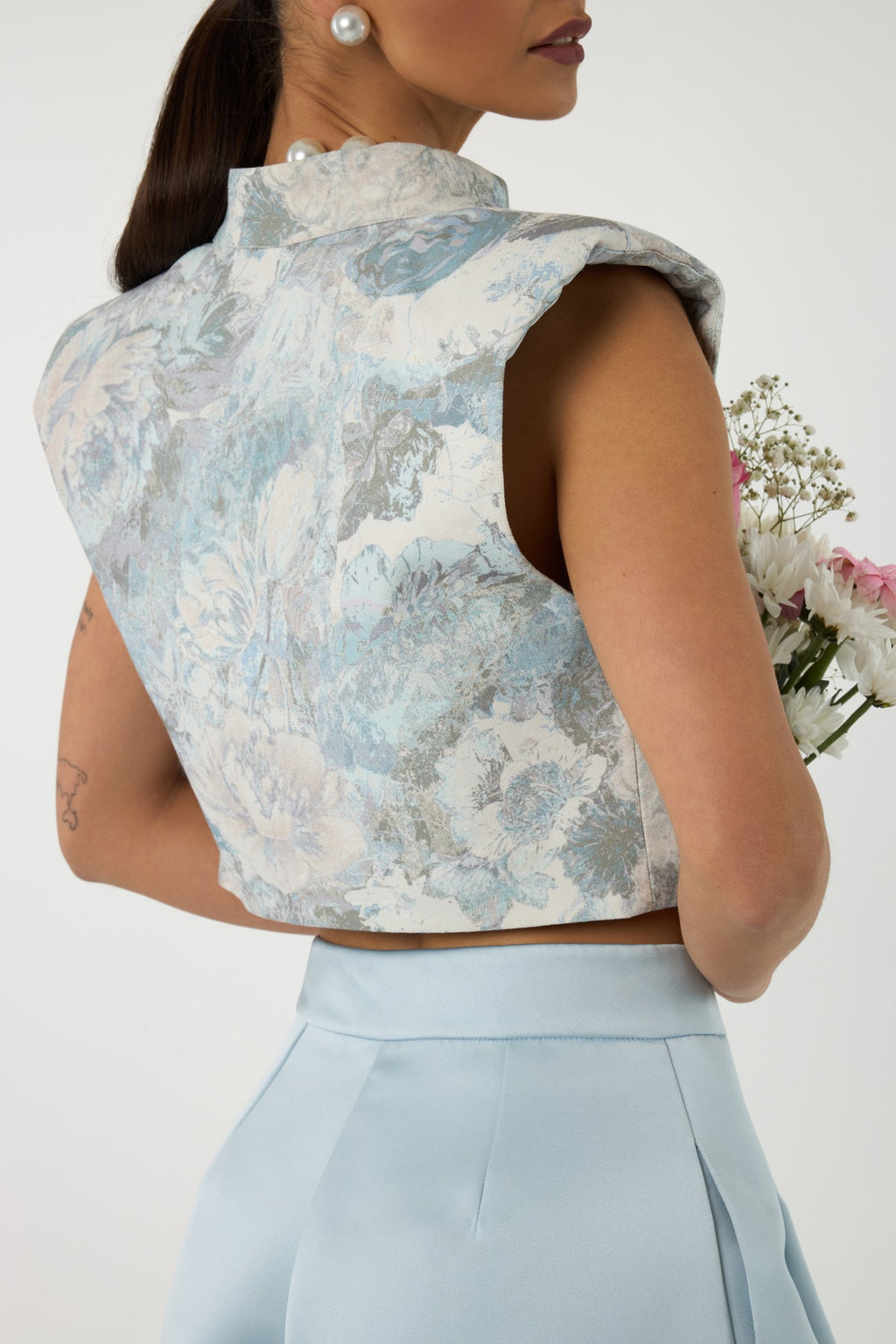THEA CROPPED JACKET WITH ADJUSTABLE SLEEVES
