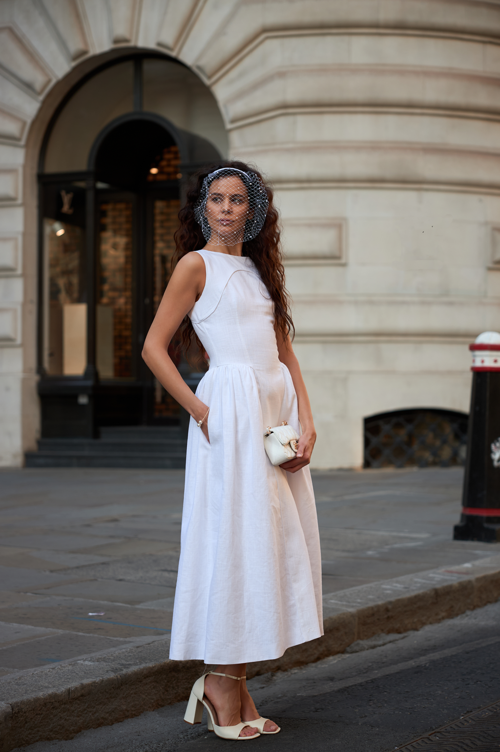 THE COSTWOOD LINEN DRESS WHITE