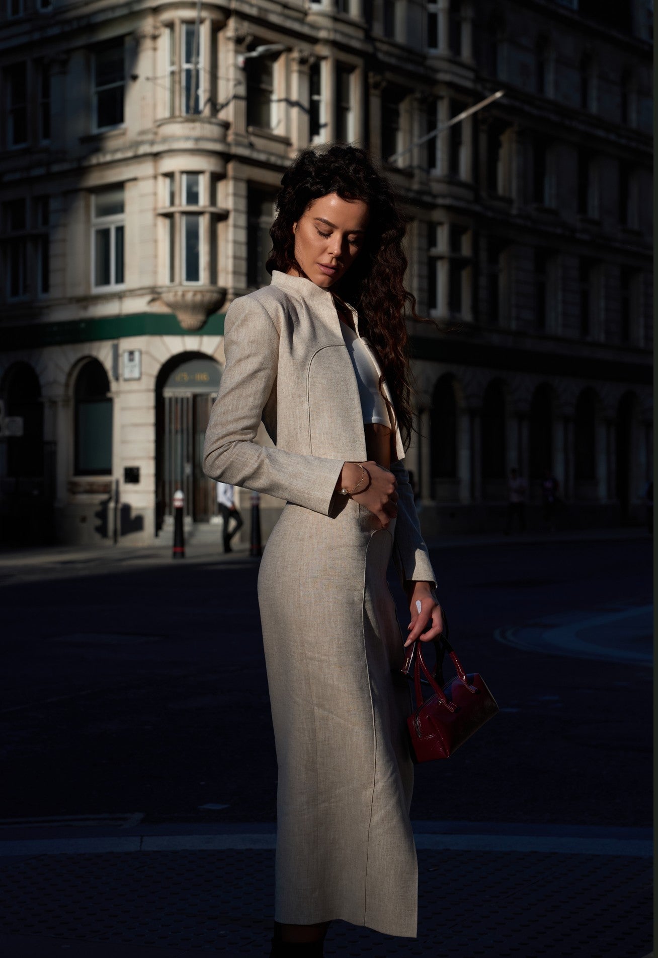 STRUCTURED TAILORED CROPPED JACKET